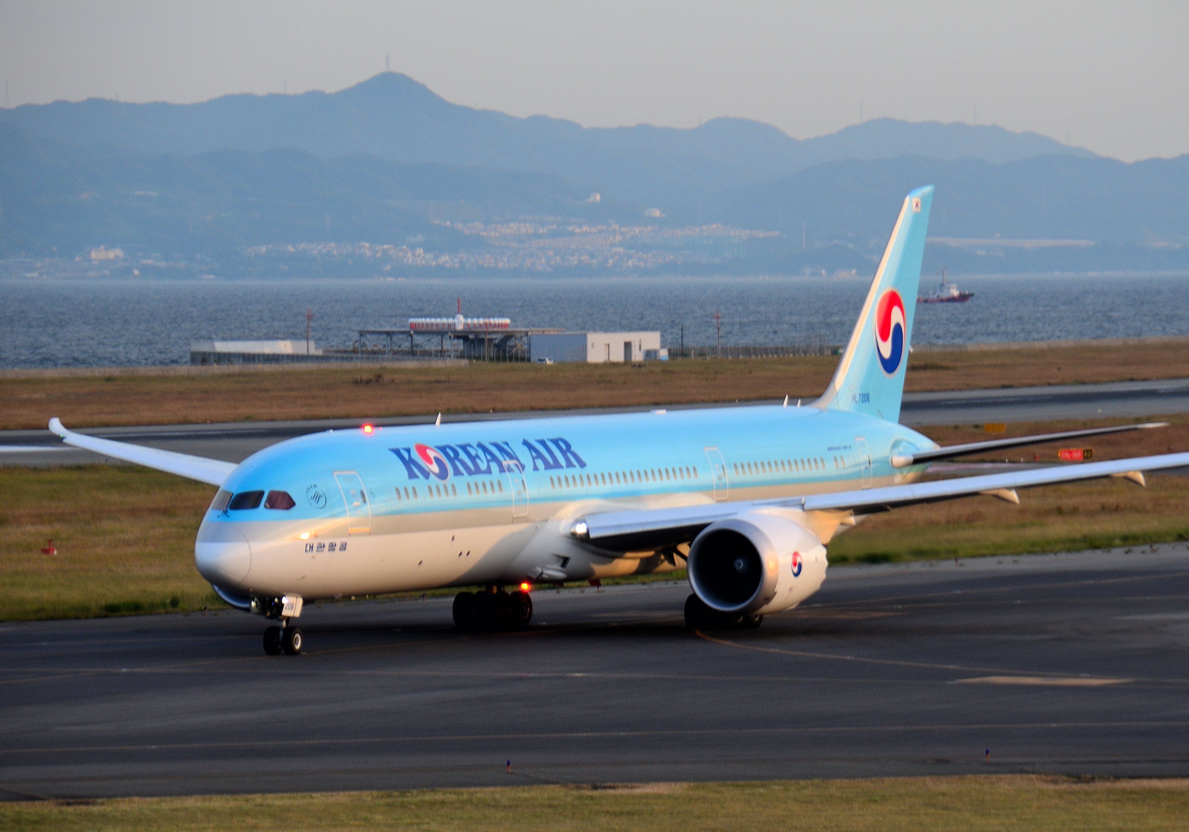 大韓航空 – Korean Air [KE/KAL] Boeing 787-9 (HL7206) – 飛行機大好き！